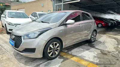 Hyundai HB20 1.6 Comfort Plus blueMedia Aut. Flex - Miniatura 3