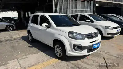 Fiat Uno Drive 1.0 Firefly Flex 2018 - Hatch seminovo em Goiânia